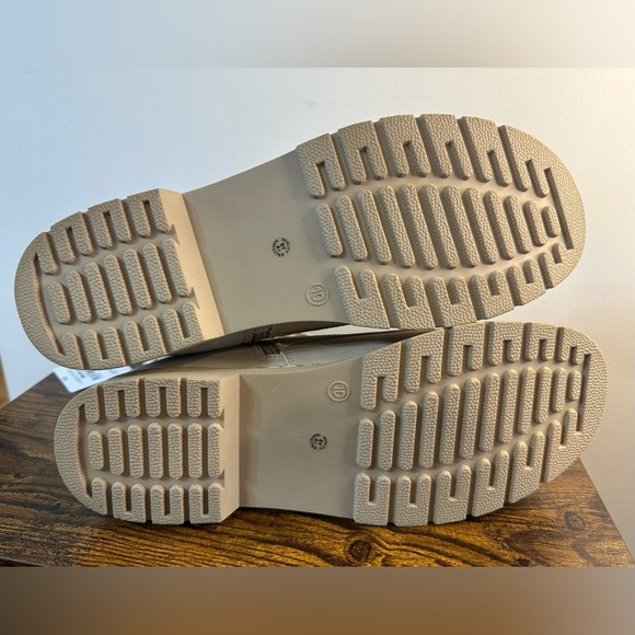 Arizona Womens Queen Block Heel Combat Boots NWT Size 10 and 9.5 - Picture 6 of 7